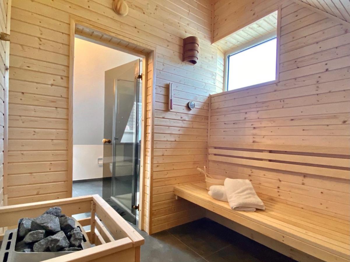 Ferienhaus Moin. Am Harkebruegger See Mit Sauna Barssel  Extérieur photo